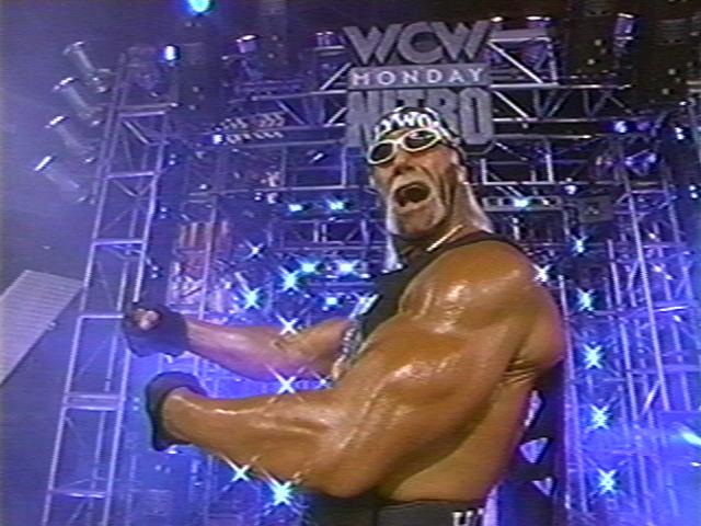 Hogan Poses At Nitro